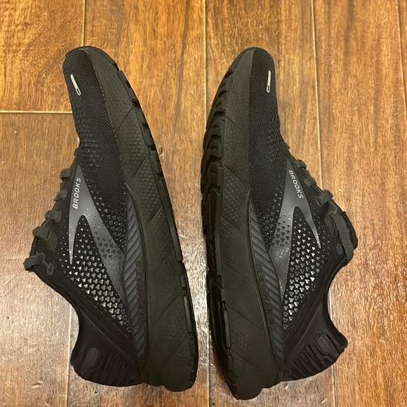Women Brooks Adrenaline GTS 22 - size 11 - Picture 6 of 9